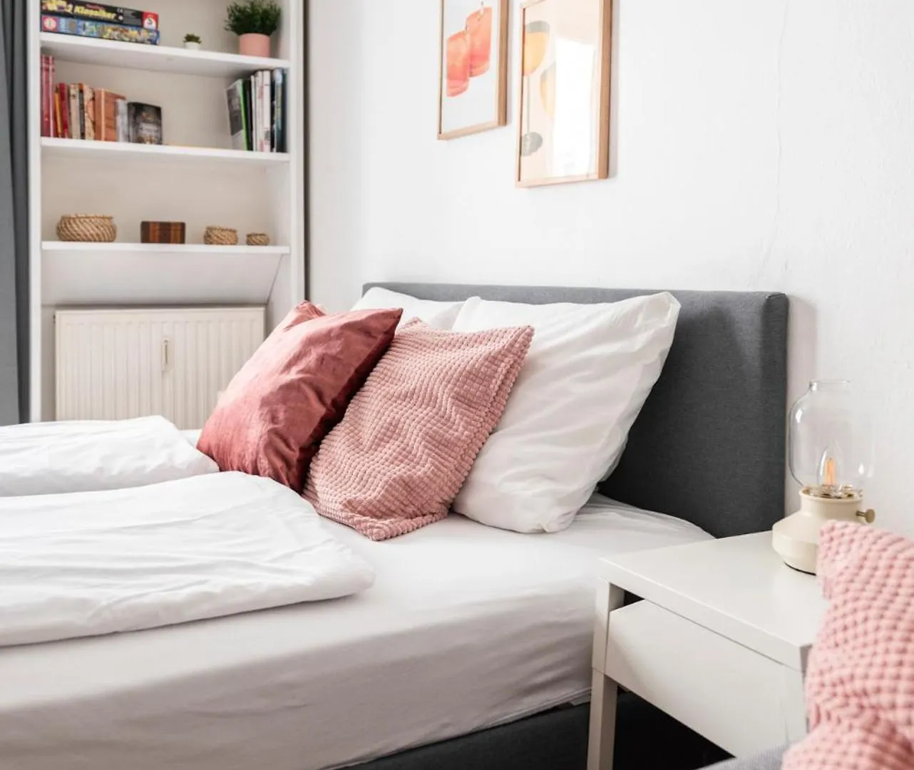 2 Bedroom City Apartment In Neubau, 6 Min To City Center Vienna