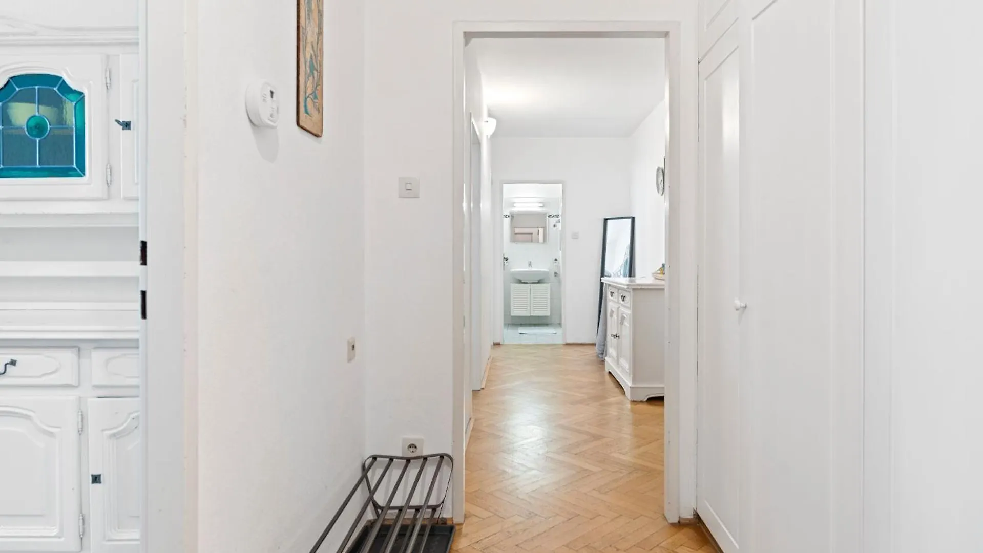2 Bedroom City Apartment In Neubau, 6 Min To City Center Vienna 0*,